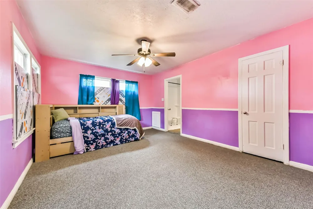 100 Mattson Street West Columbia, TX 77486