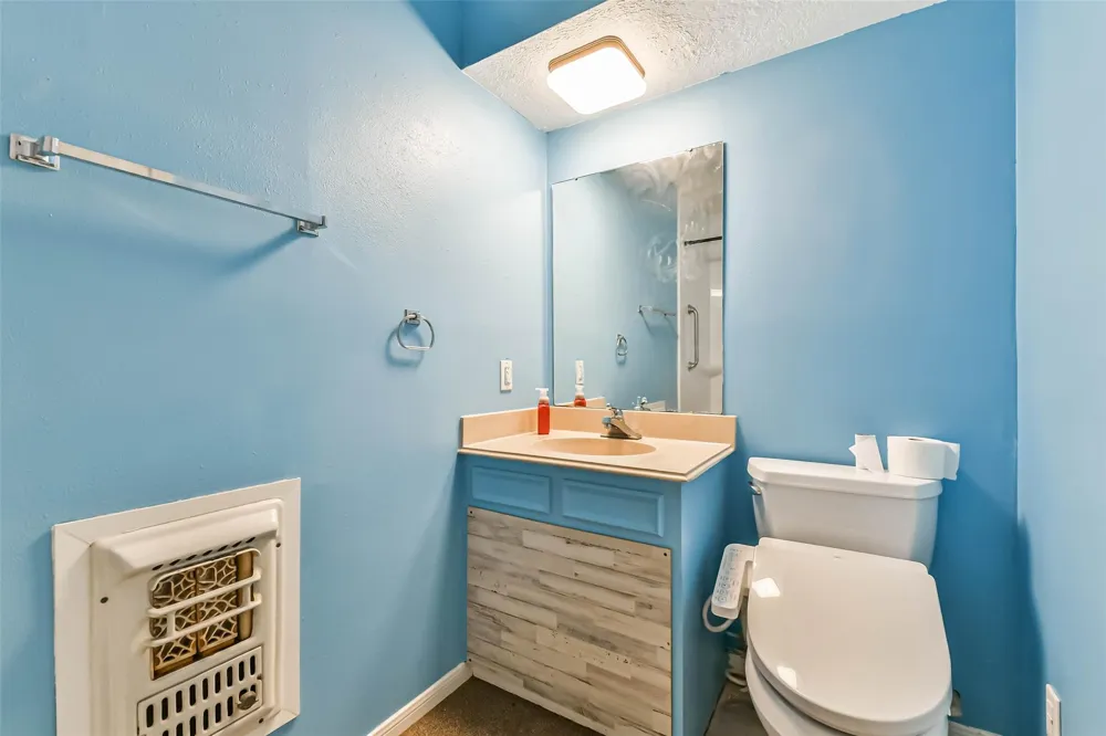 100 Mattson Street West Columbia, TX 77486