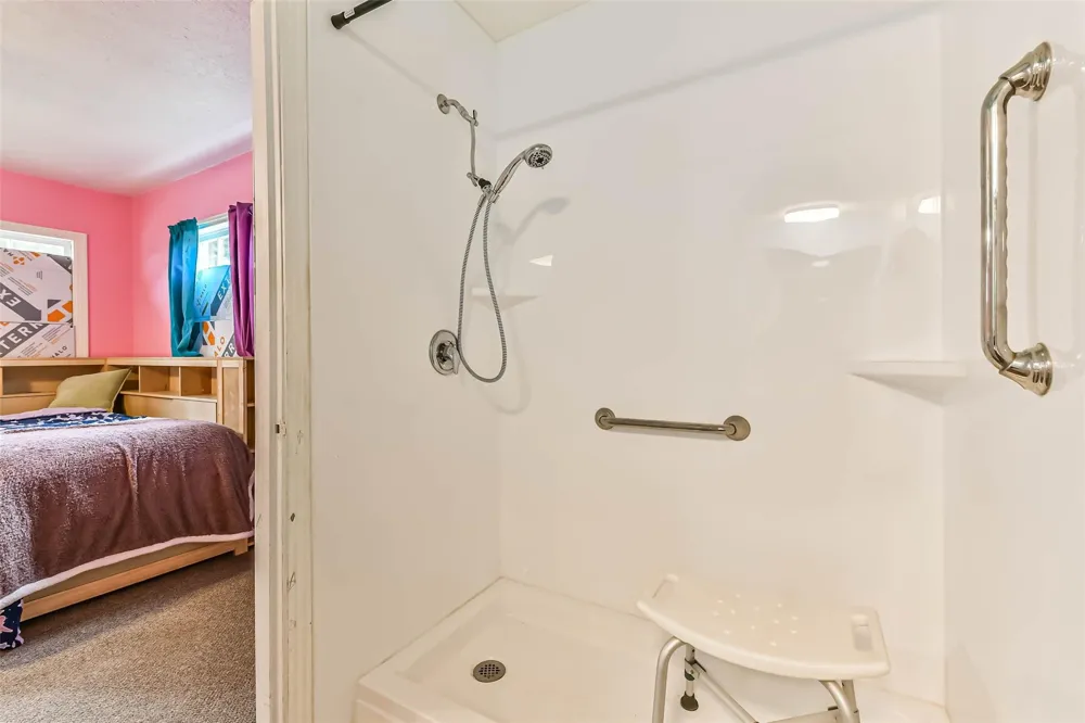 100 Mattson Street West Columbia, TX 77486