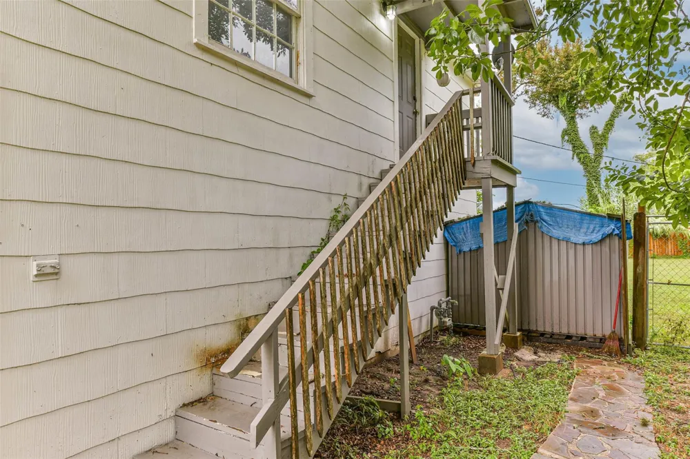 100 Mattson Street West Columbia, TX 77486
