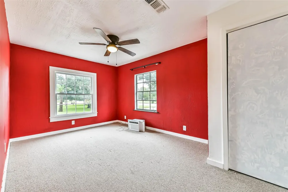 100 Mattson Street West Columbia, TX 77486