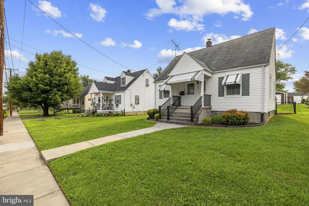 12 PURCELL AVENUE Winchester, VA 22601