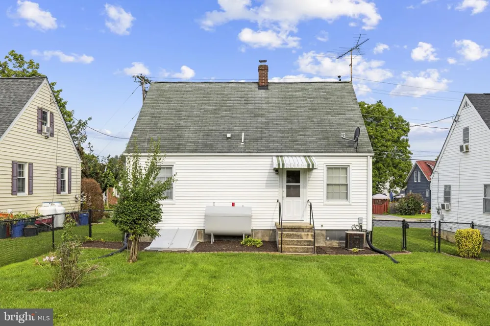 12 PURCELL AVENUE Winchester, VA 22601