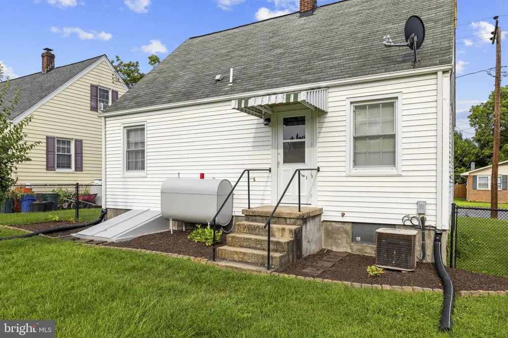 12 PURCELL AVENUE Winchester, VA 22601