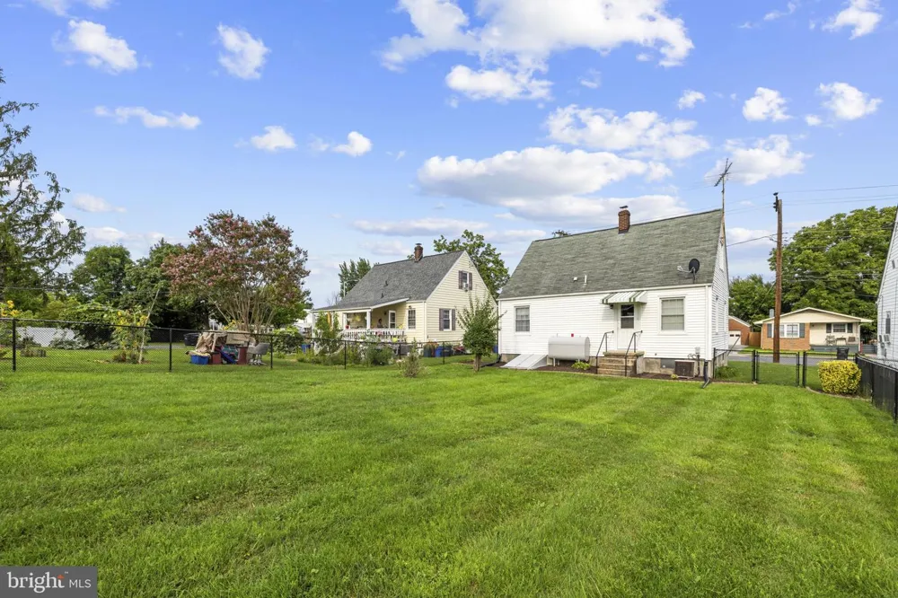 12 PURCELL AVENUE Winchester, VA 22601