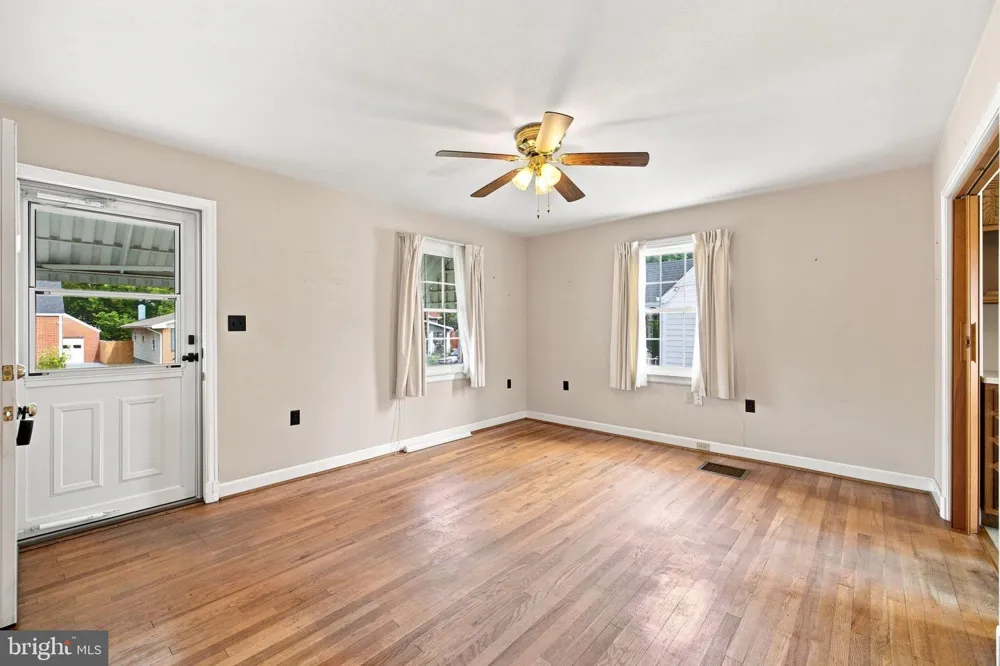 12 PURCELL AVENUE Winchester, VA 22601