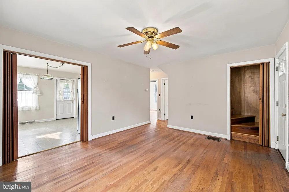12 PURCELL AVENUE Winchester, VA 22601
