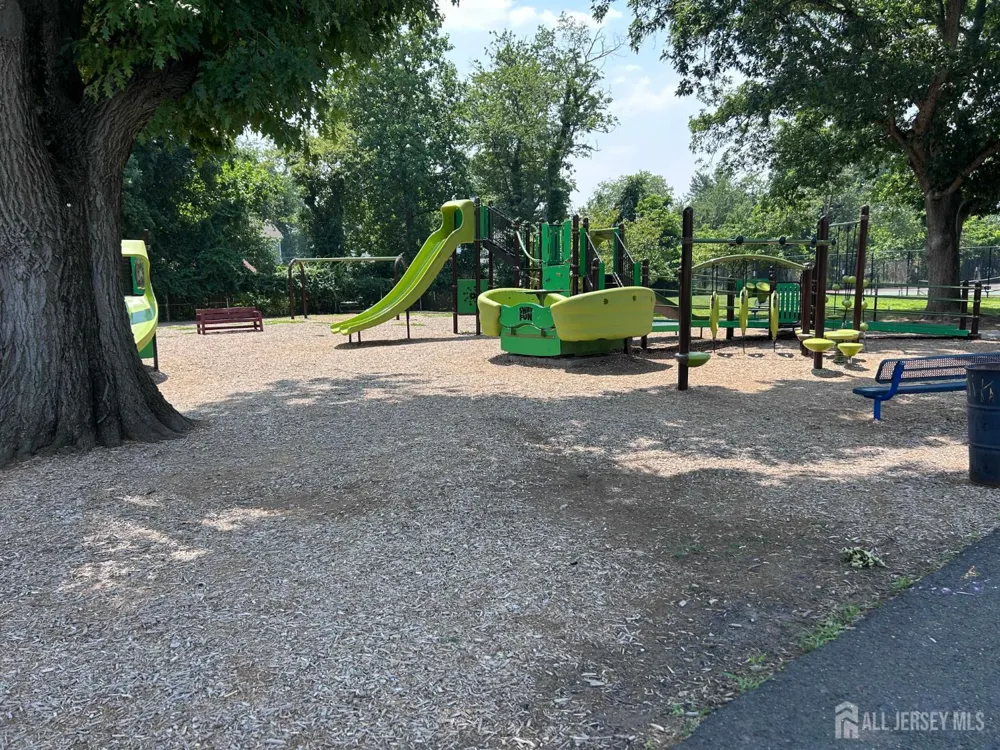 735 Station Road Dunellen, NJ 08812