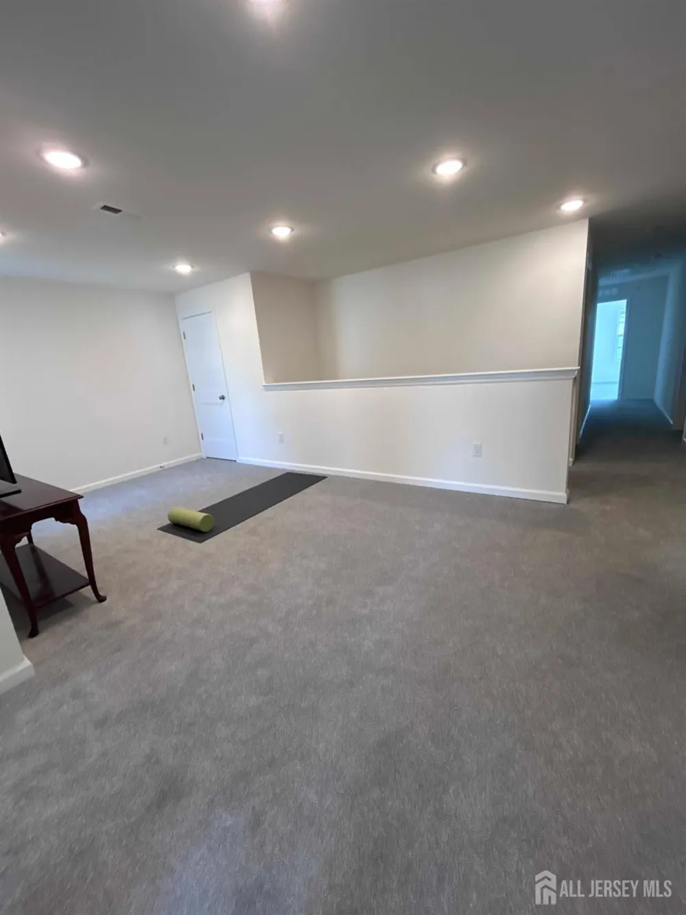 735 Station Road Dunellen, NJ 08812