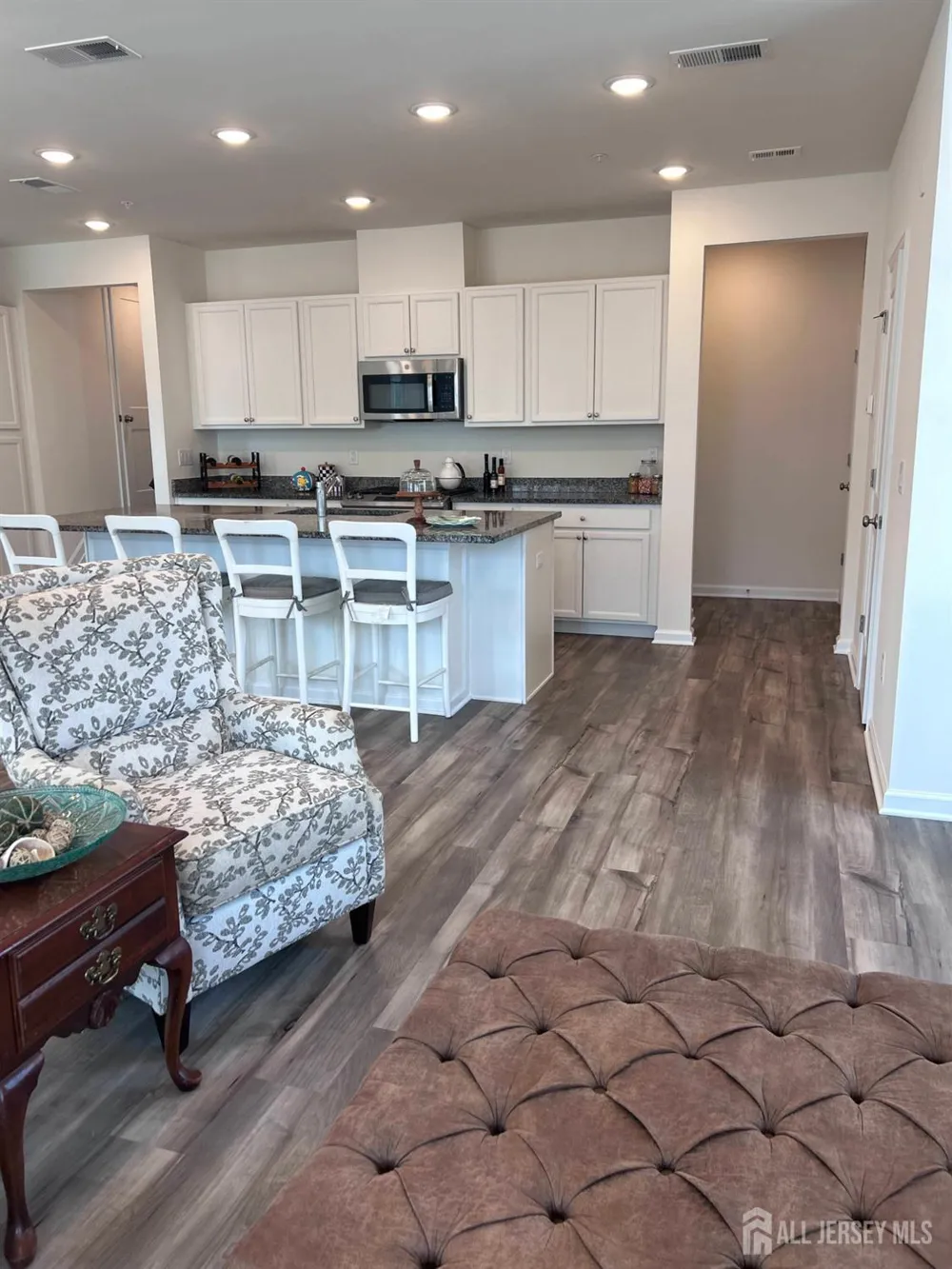 735 Station Road Dunellen, NJ 08812