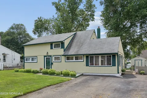29 Pine Tree Road