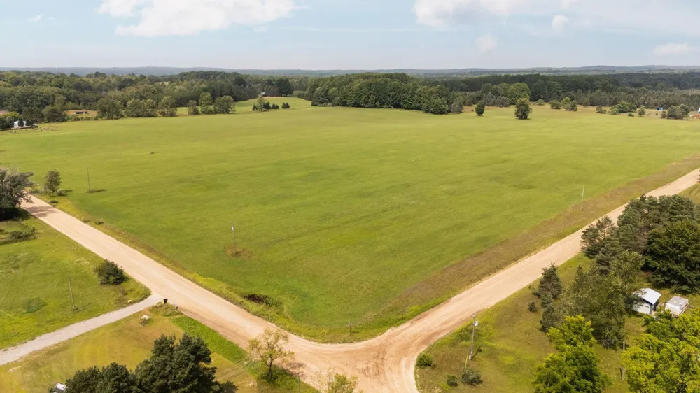 S Snyder Road, SW Springfield Township, MI 49633