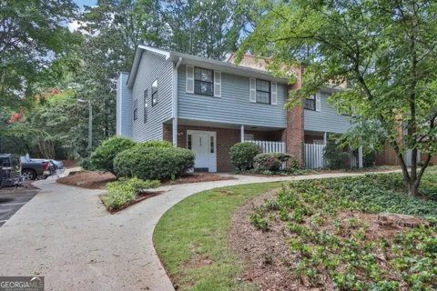 6070 Wintergreen RD
