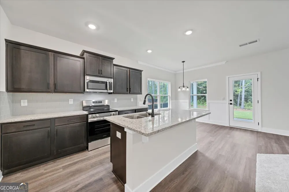 104 Endless Loop DR Carrollton, GA 30117
