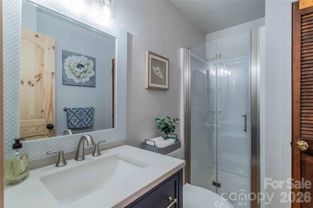 132 Hurd Road Canton, NC 28716