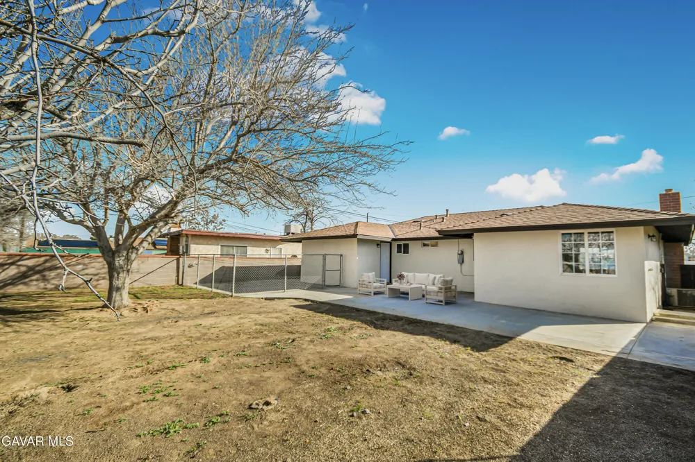 45503 W 11th Street Lancaster, CA 93534
