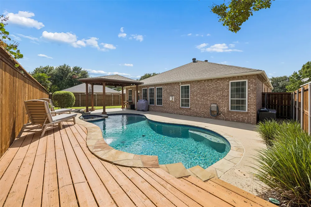 10418 Greenbriar Lane Rowlett, TX 75089