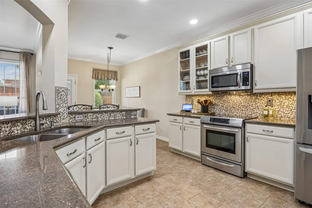 10418 Greenbriar Lane Rowlett, TX 75089