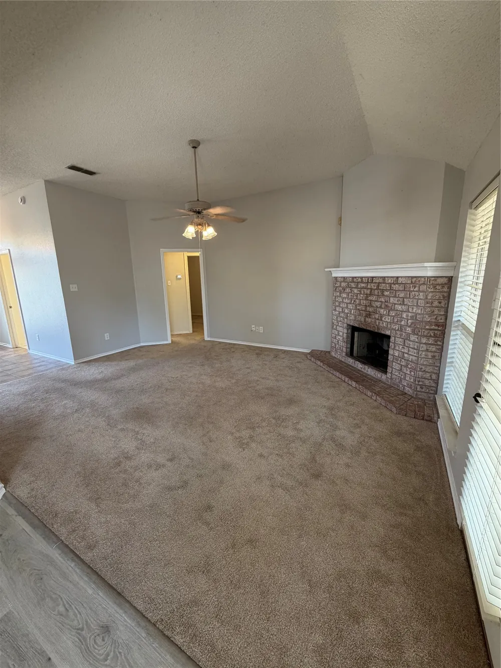 1427 Shadow Run Weatherford, TX 76086