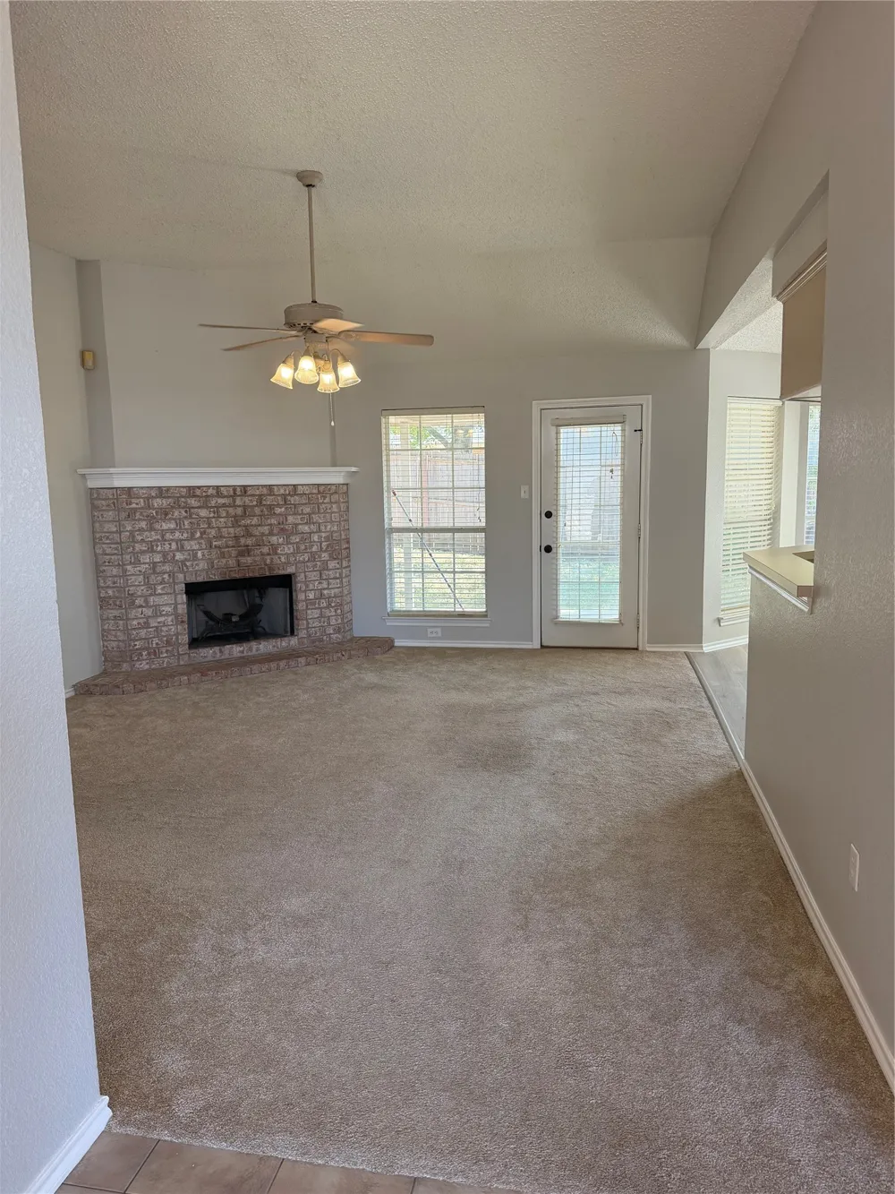 1427 Shadow Run Weatherford, TX 76086
