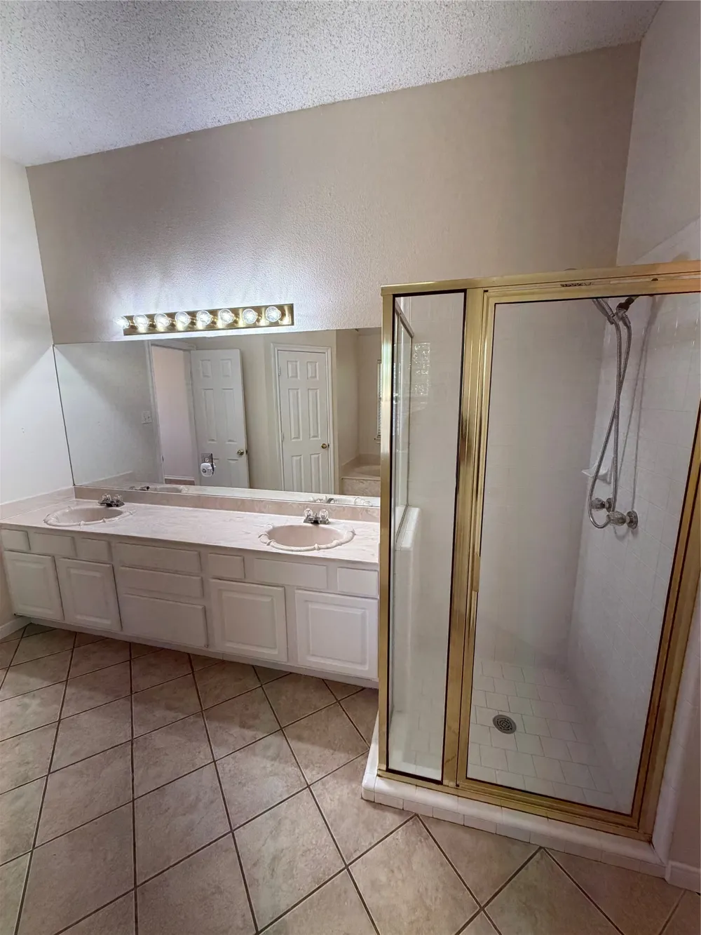 1427 Shadow Run Weatherford, TX 76086