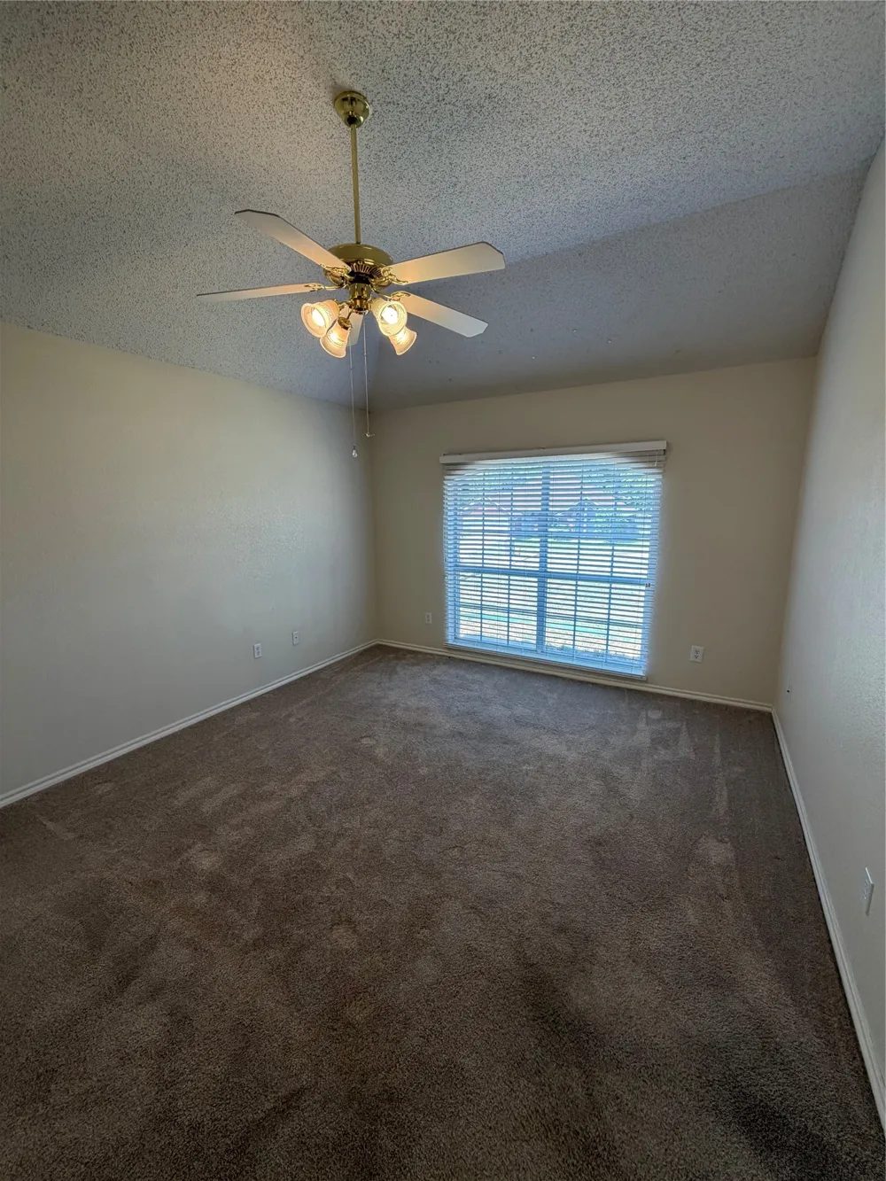 1427 Shadow Run Weatherford, TX 76086