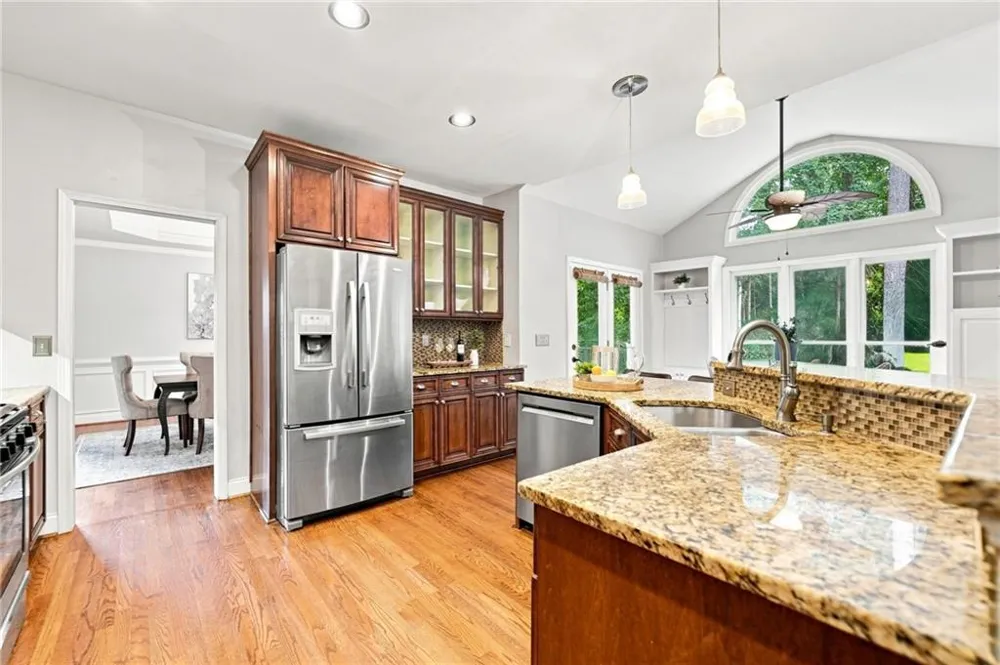 7350 Devonhall Way Johns Creek, GA 30097