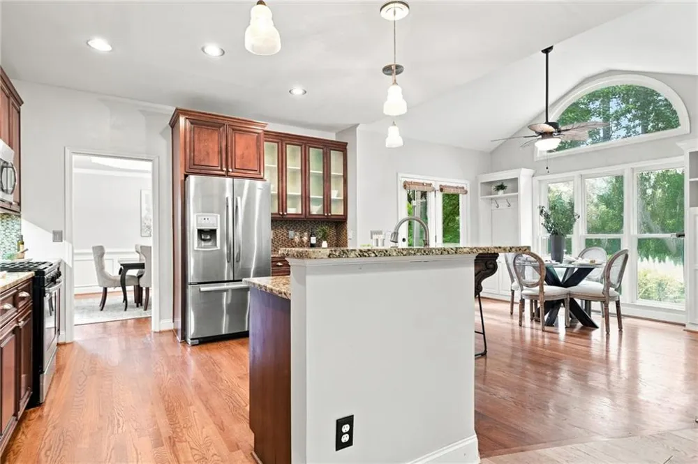 7350 Devonhall Way Johns Creek, GA 30097
