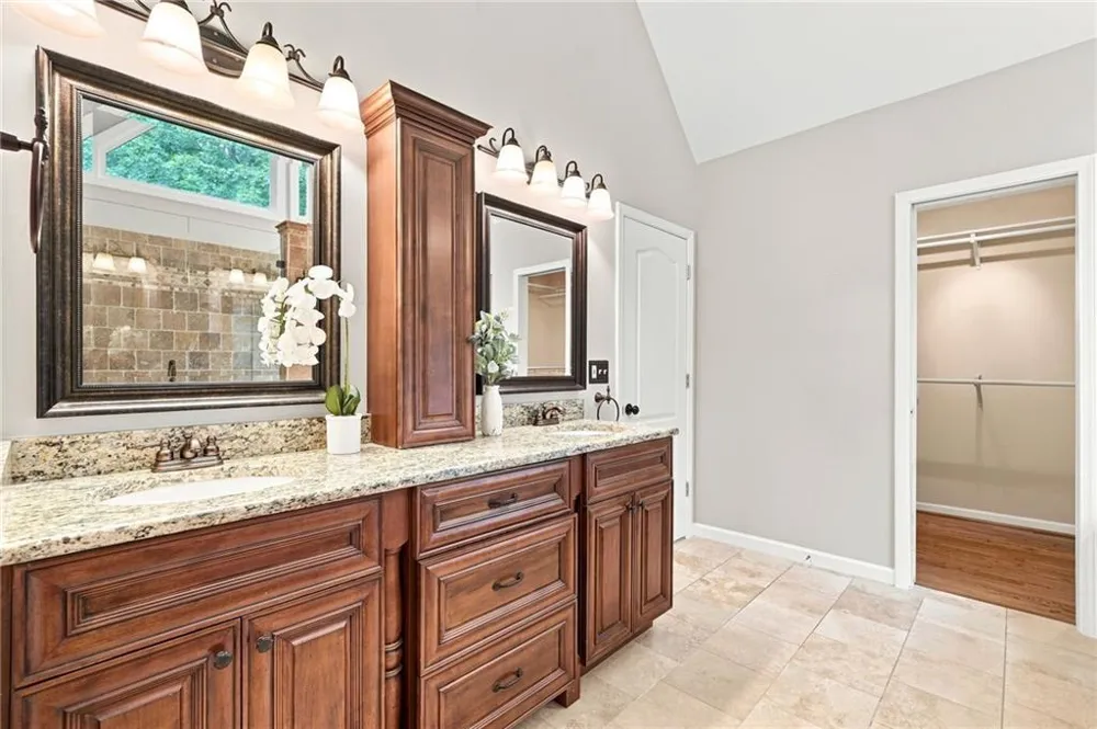 7350 Devonhall Way Johns Creek, GA 30097