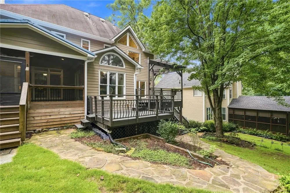 7350 Devonhall Way Johns Creek, GA 30097