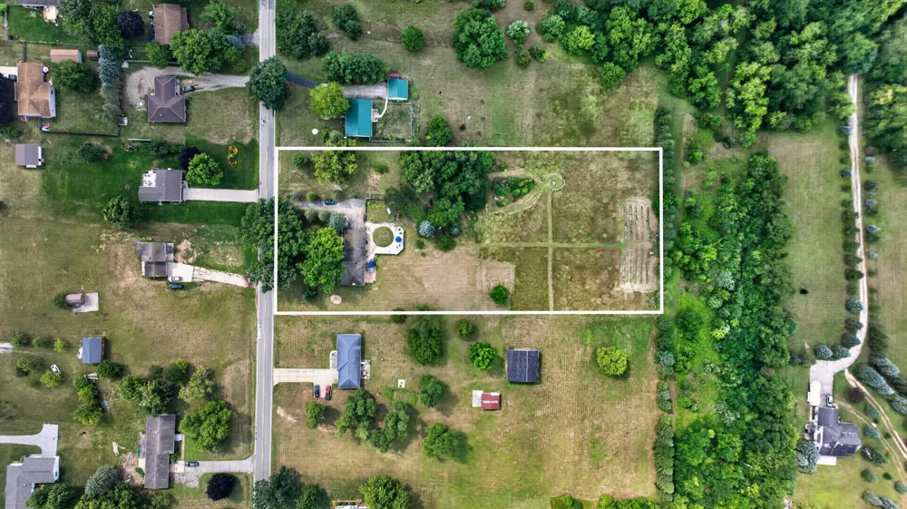 4788 Moon Lake Road Jackson, MI 49201