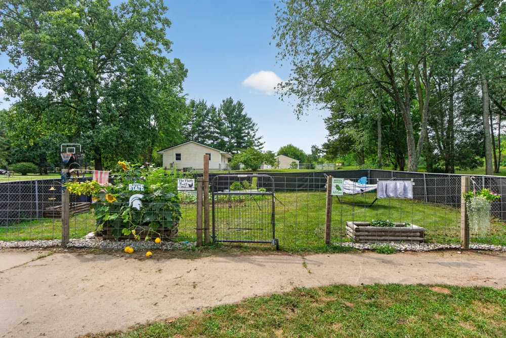 4788 Moon Lake Road Jackson, MI 49201
