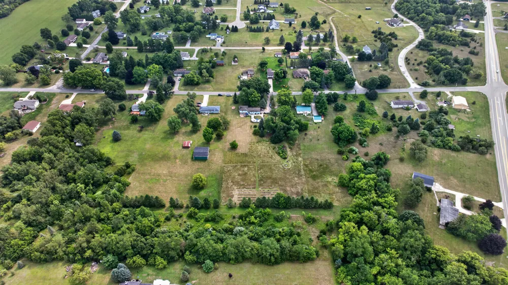 4788 Moon Lake Road Jackson, MI 49201