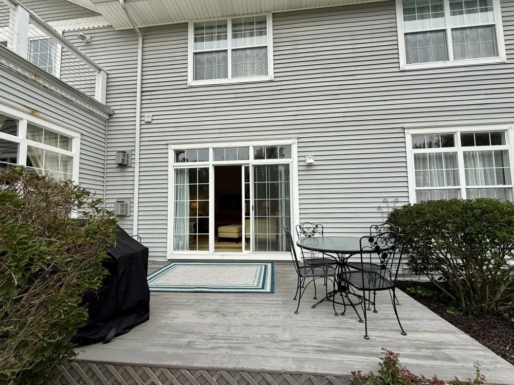 110 Washington Street #E Douglas, MI 49406
