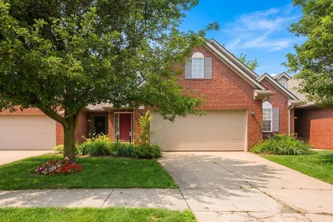 2677 Brooklyn Drive