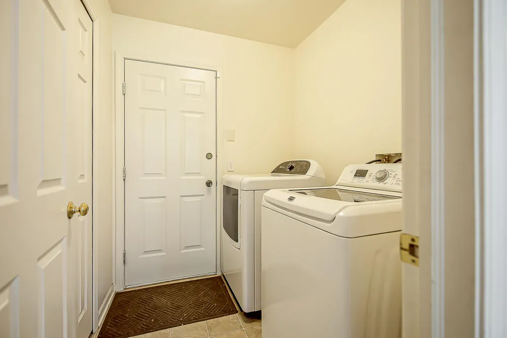 2677 Brooklyn Drive Ypsilanti, MI 48198