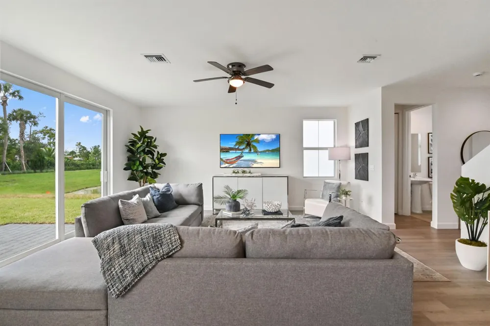 6275 Tenor Drive West Palm Beach, FL 33413