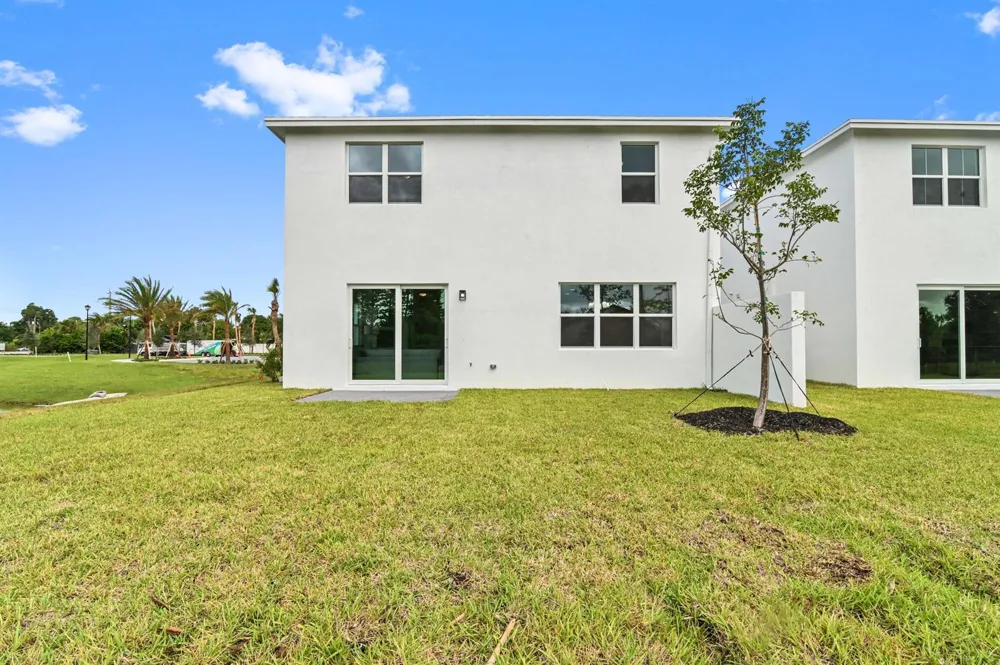 6275 Tenor Drive West Palm Beach, FL 33413