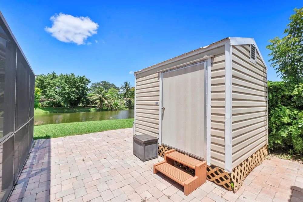 8719 NW 1ST STREET Coral Springs, FL 33071