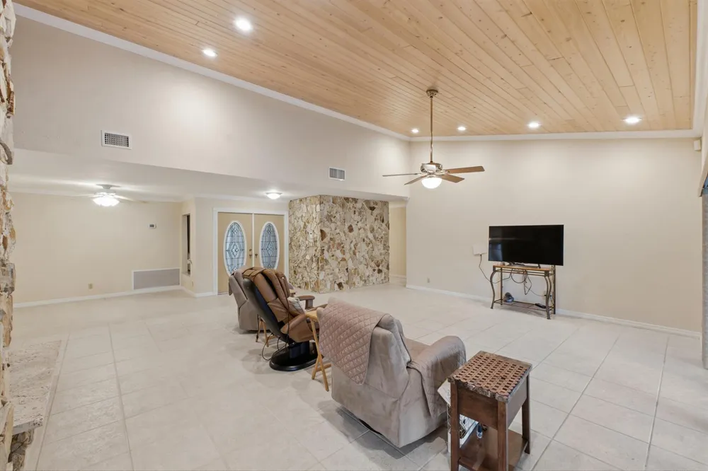 8719 NW 1ST STREET Coral Springs, FL 33071