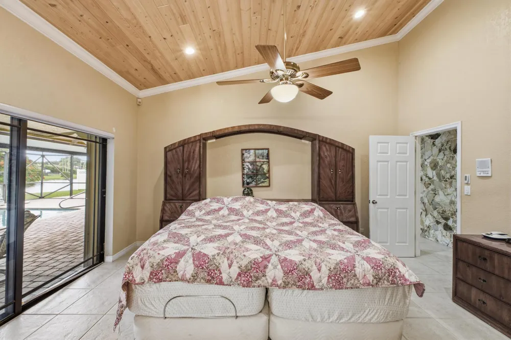 8719 NW 1ST STREET Coral Springs, FL 33071
