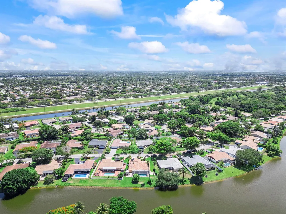 8719 NW 1ST STREET Coral Springs, FL 33071