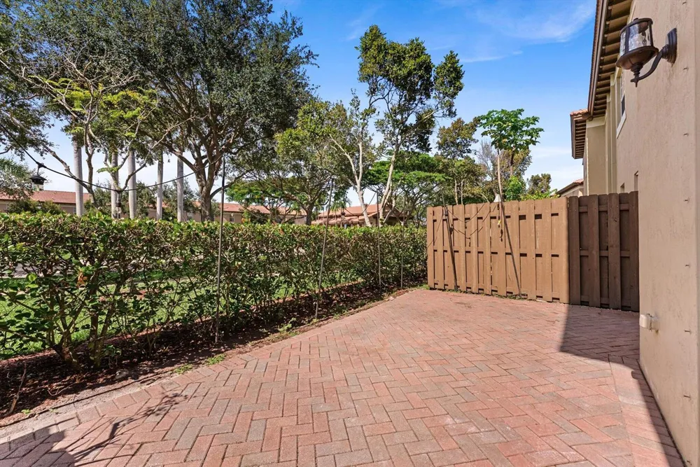 6884 JULIA GARDENS DRIVE Coconut Creek, FL 33073