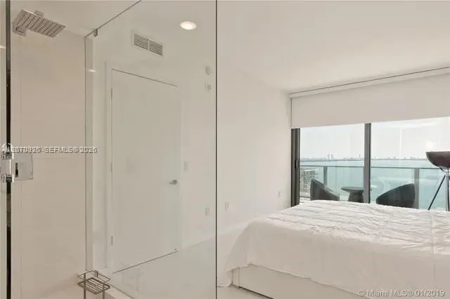 460 NE 28th St #606 Miami, FL 33137