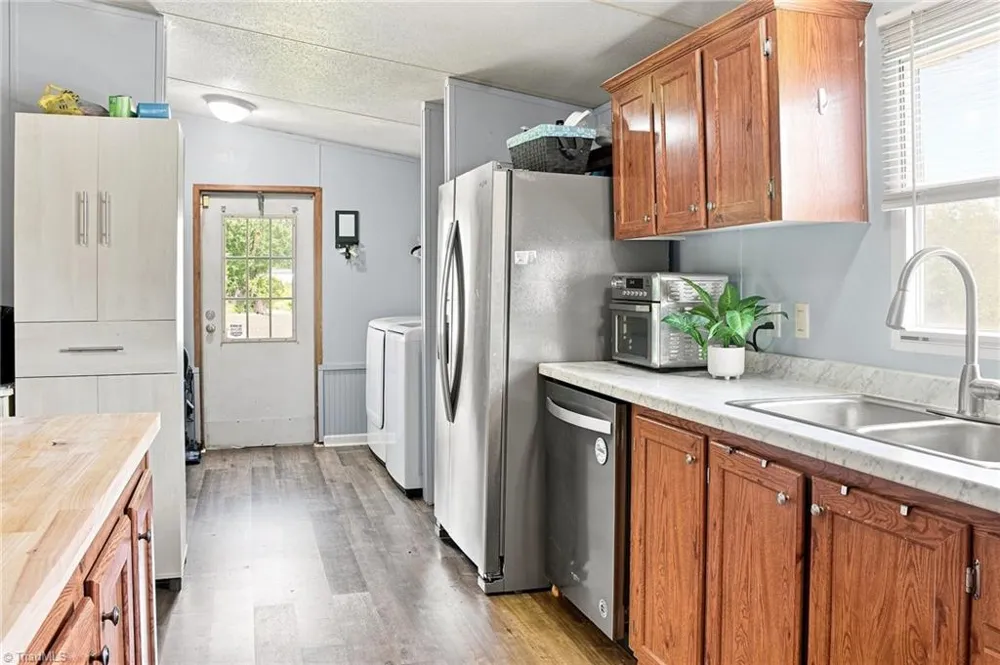 5191 US Highway 601 Mocksville, NC 27028