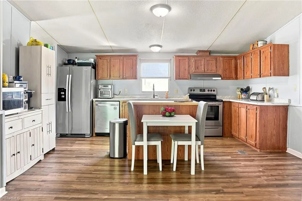 5191 US Highway 601 Mocksville, NC 27028