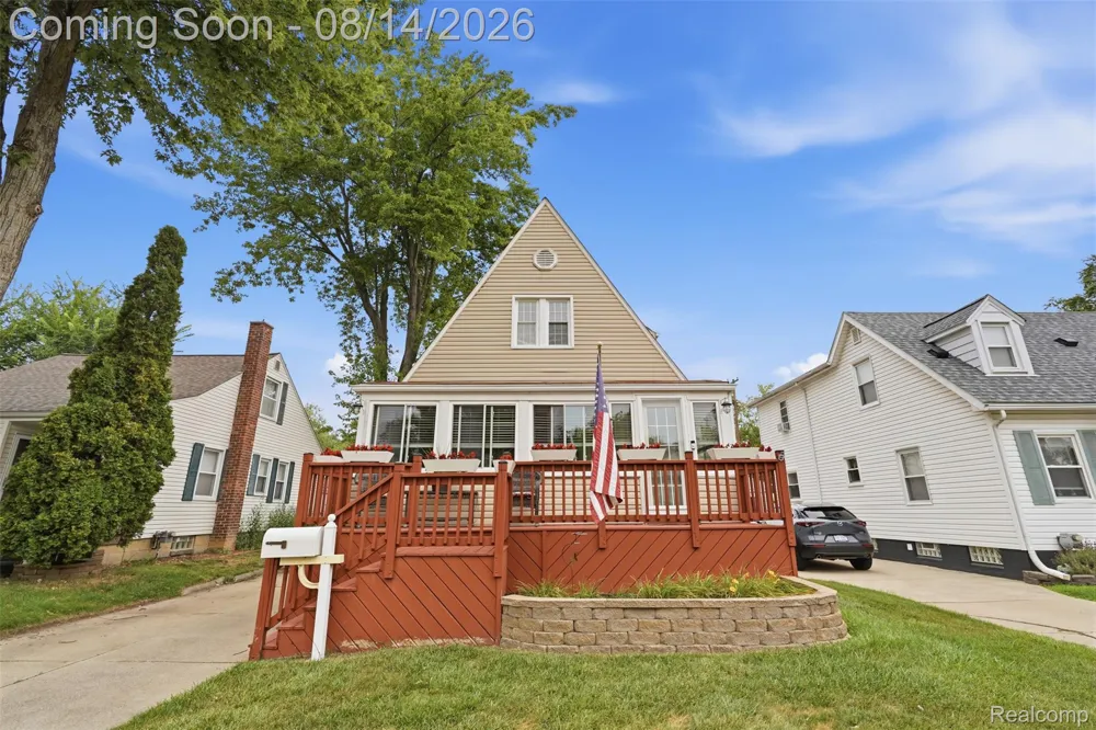 1998 Columbia Road Berkley City, MI 48072