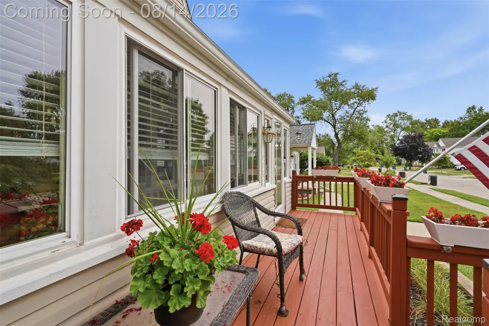 1998 Columbia Road Berkley City, MI 48072