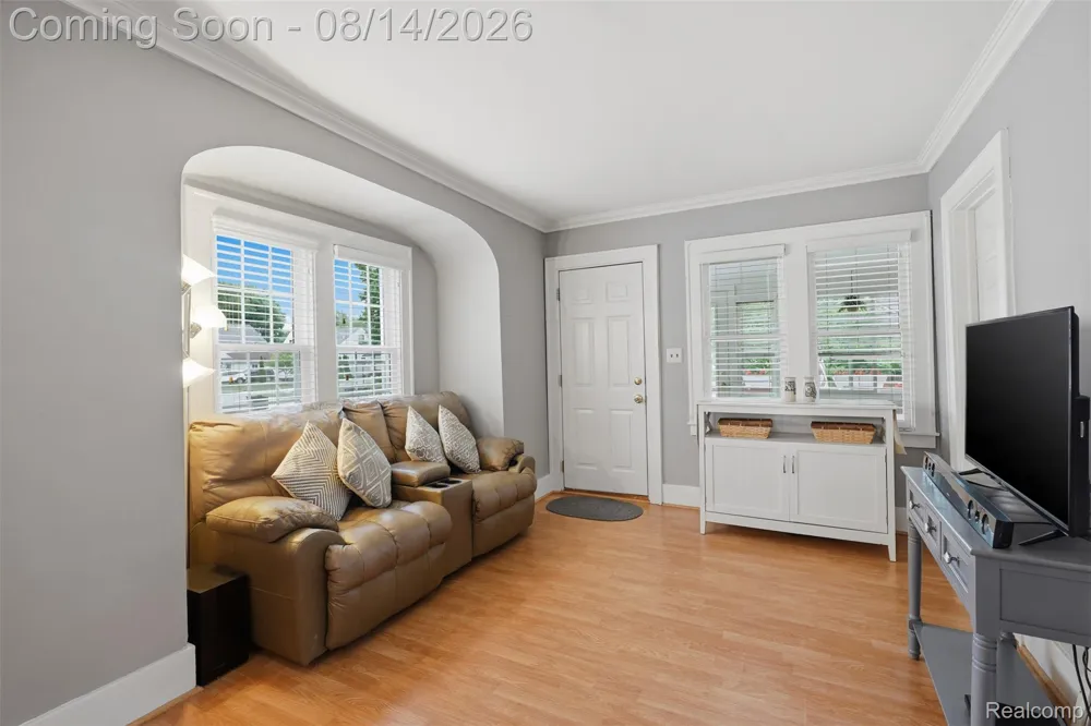 1998 Columbia Road Berkley City, MI 48072
