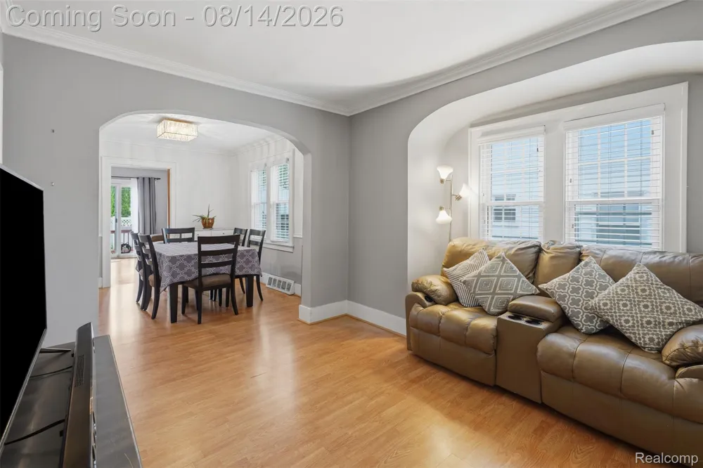 1998 Columbia Road Berkley City, MI 48072